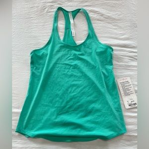 Lululemon women’s rank top new with tags green size 4